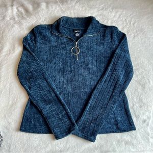 Rue 21 textured long sleeve top, color dirty blue, size medium